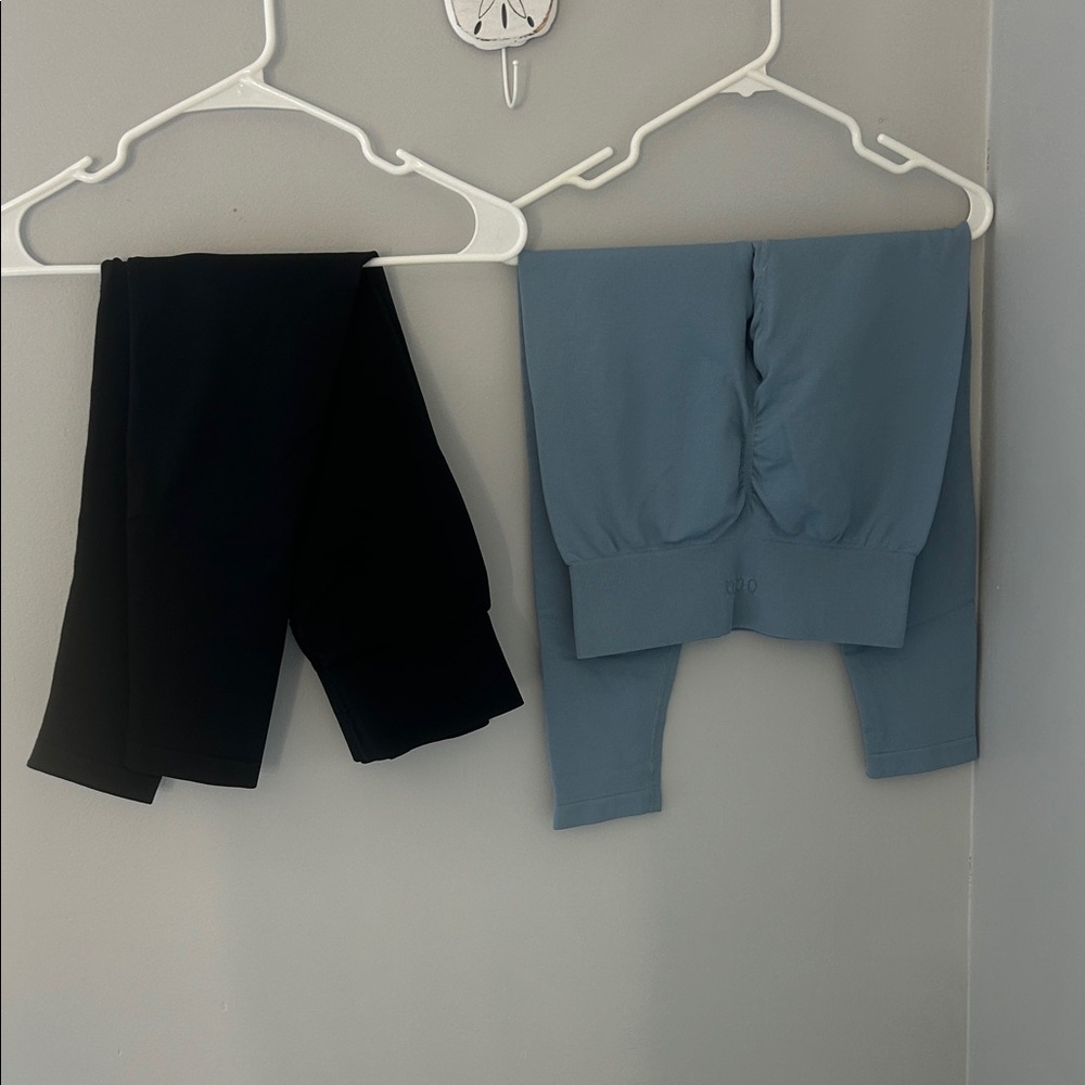 OQQ Scrunch Butt Gym Leggings - Black & Dusty Blue
